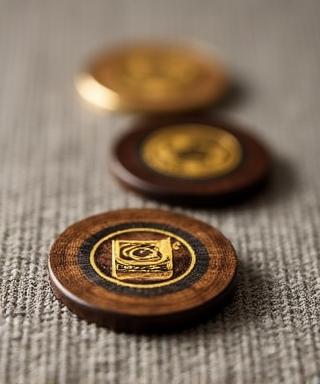 Marcadores de bola en madera noble torneada